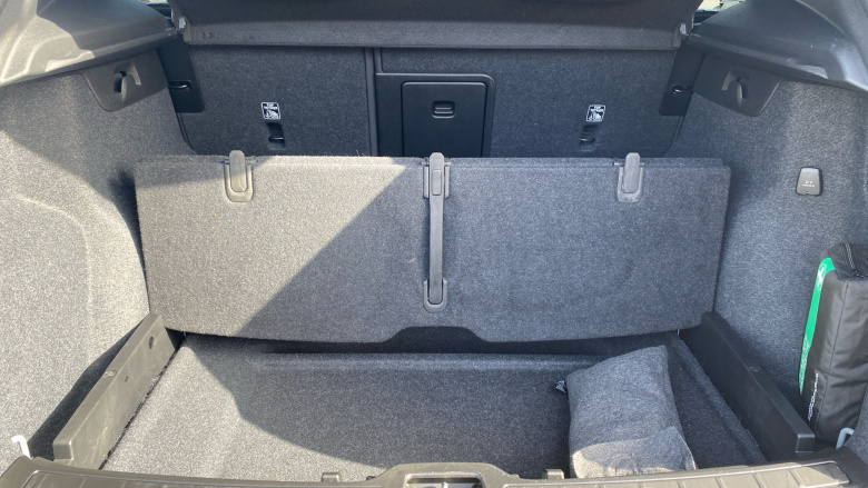 Volvo XC40 2.0 B4P Plus Dark 5dr Auto Petrol Estate